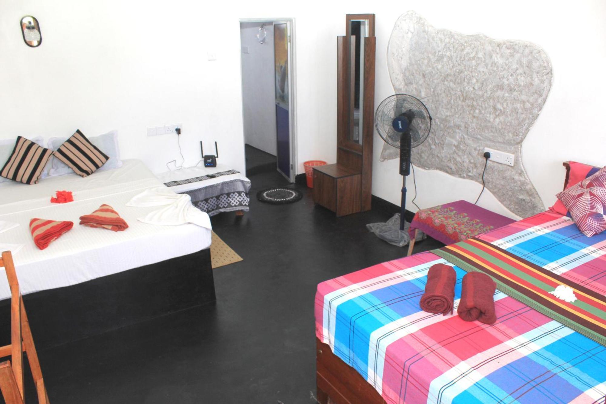Sigiri Gayani Home Stay Sigiriya Esterno foto